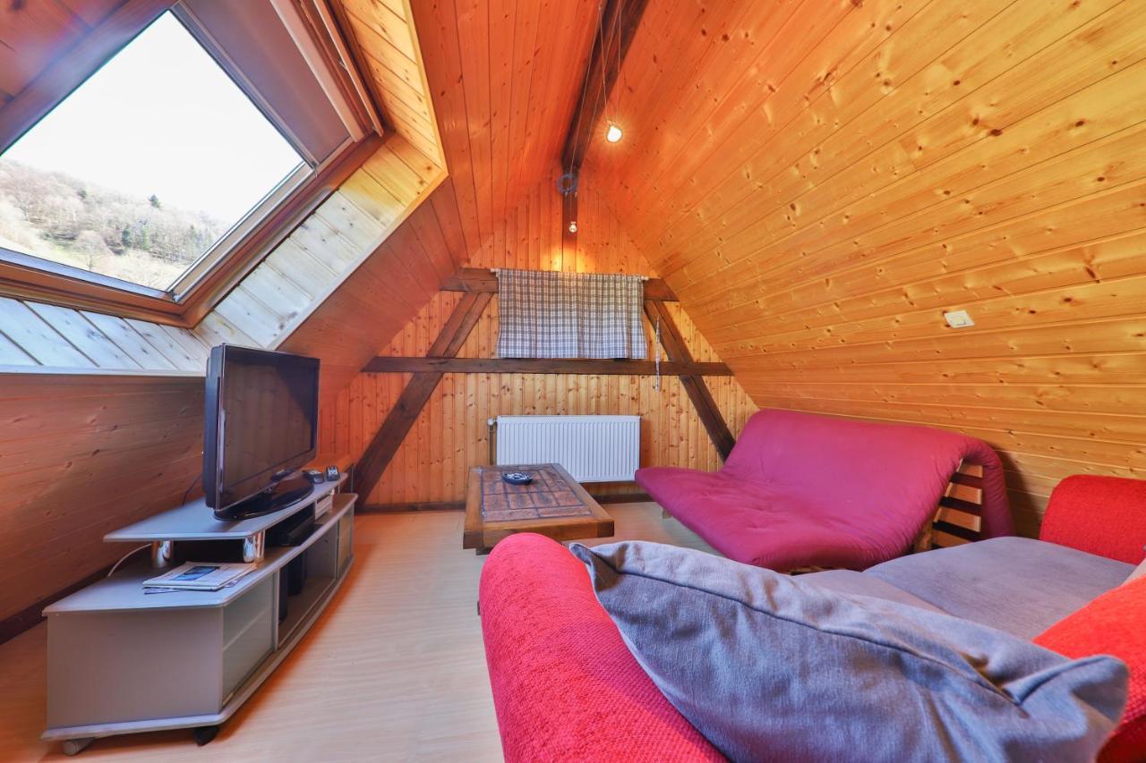 Spacieux Et Confortables Gites A Proximite Randonnees, Lacs, Ski Nature Sondernach Exterior photo